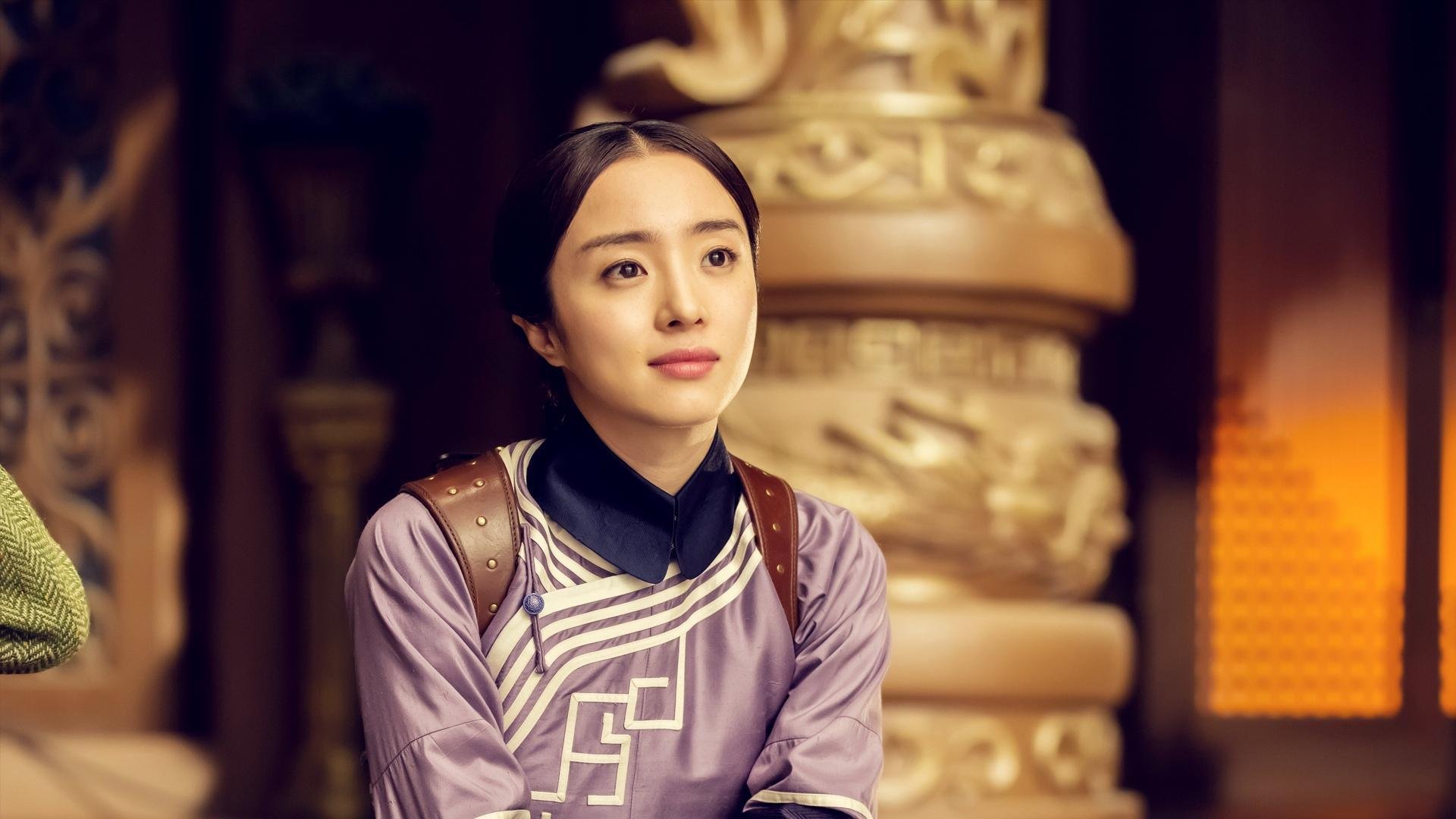 爱游戏体育官方网站-足球比赛场上技战术纷呈，赛况备受瞩目，足球比赛场上常用的战术阵型