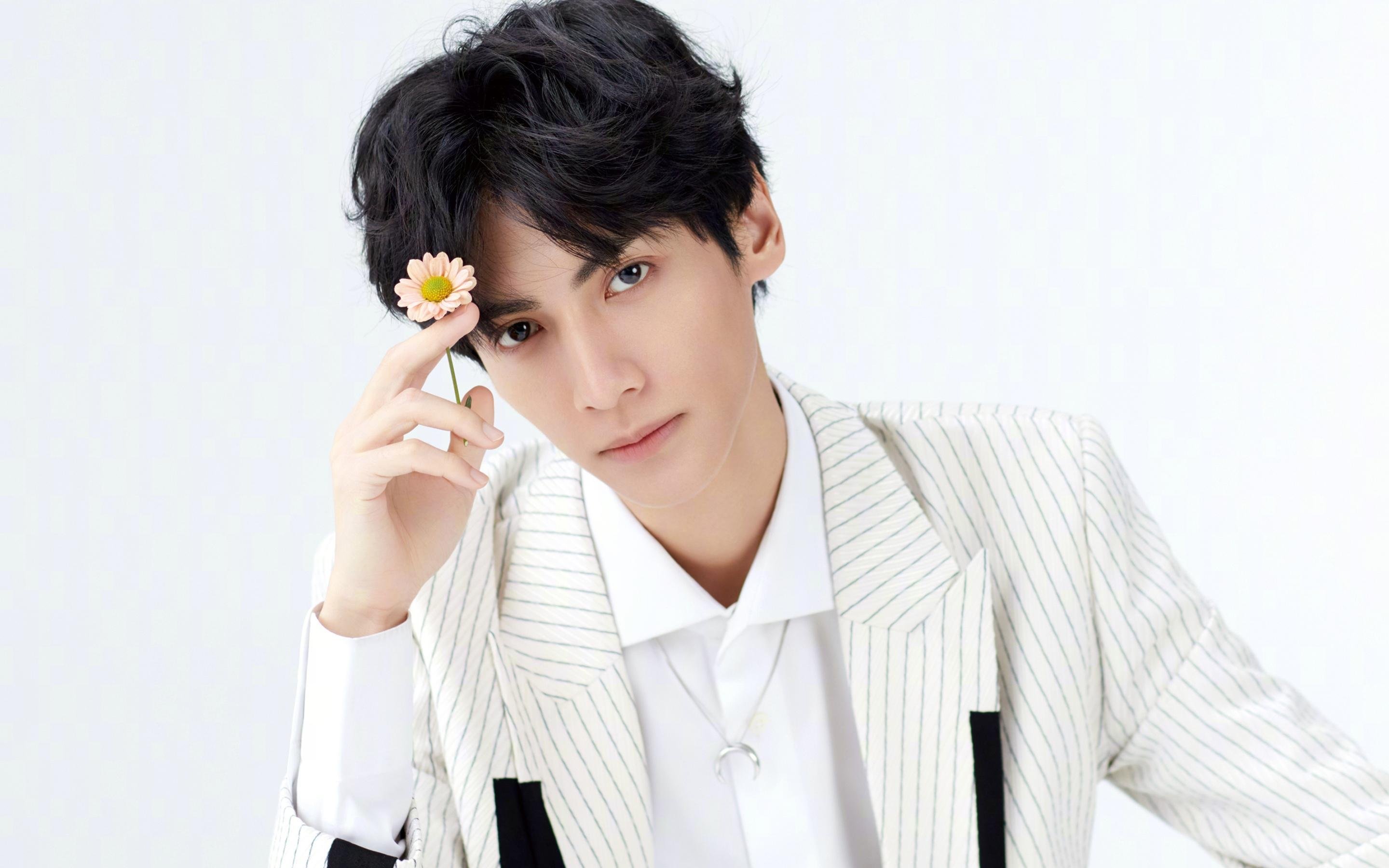 爱游戏体育（AYX）官方APP下载-运动员们为冲击最高荣誉做好准备，为运动员提供支持