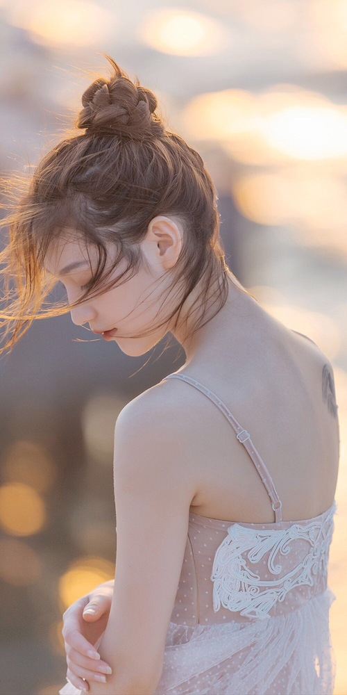 AYX体育官网-“六人制袋棍球：赛事精彩纷呈，成都七中东部赛场成焦点”