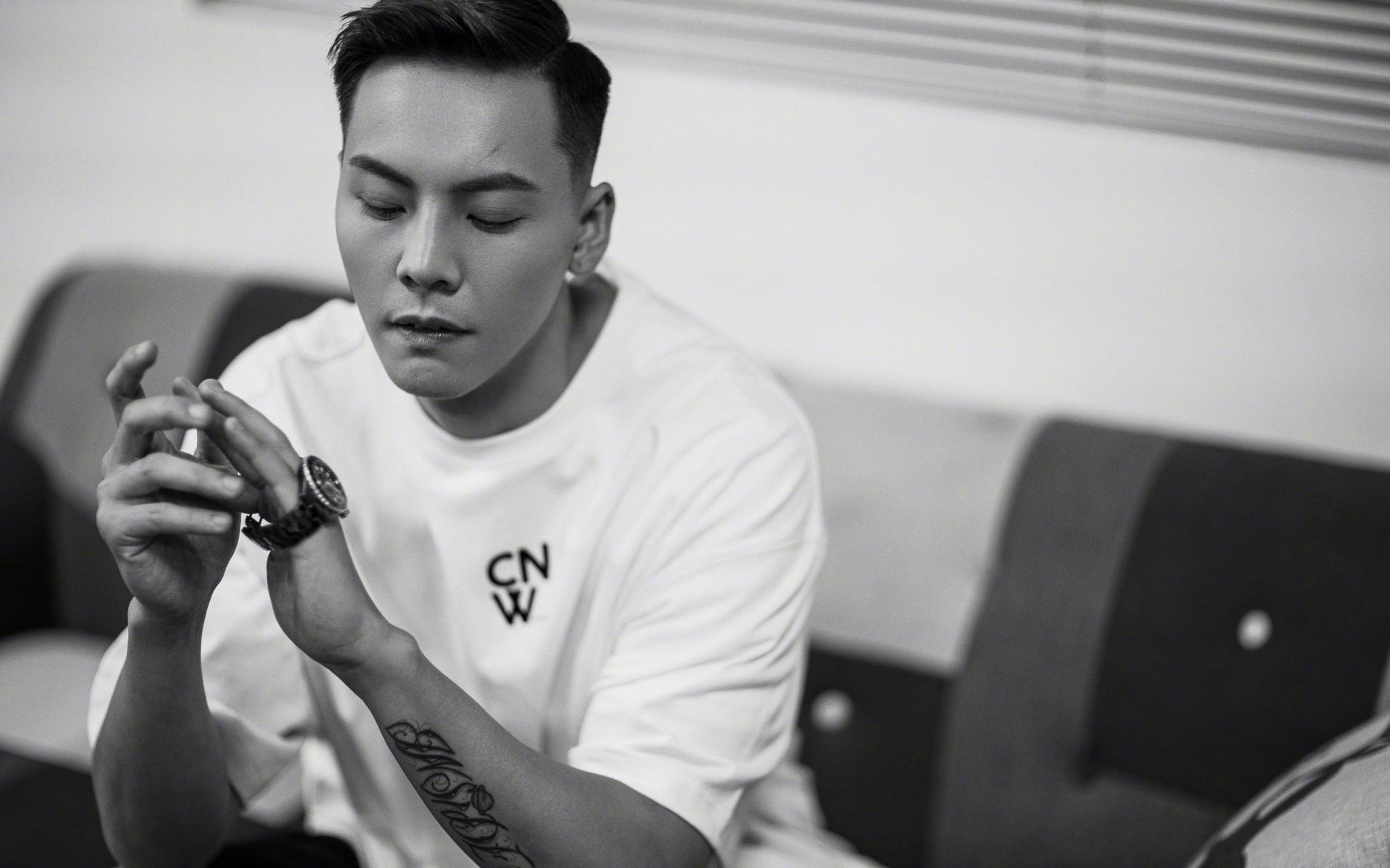 爱游戏体育app-公牛球迷展示全家NBA主题装扮登热搜，nba公牛成员